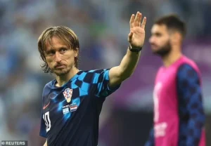HLV Xabi Alonso và mong muốn gia hạn hợp đồng với Luka Modric